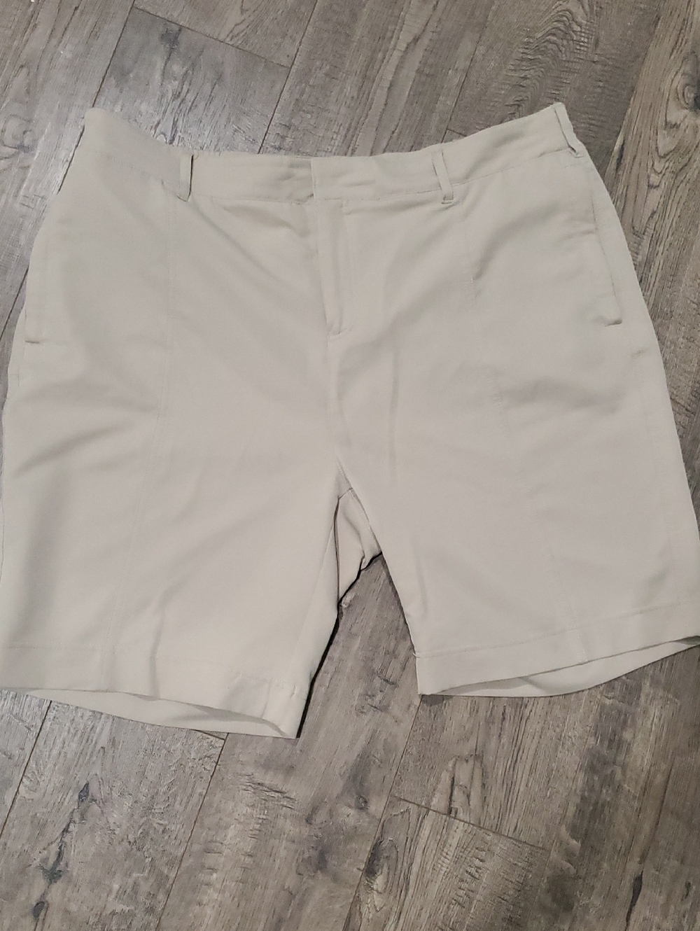 Women's Cream Bermuda Shorts — Classic Pull-On Style